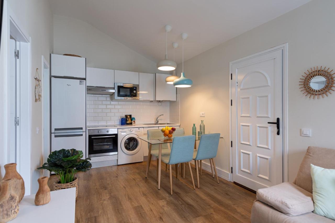 Homeforguest Modern And New Beachfront Apartment La Oliva Zewnętrze zdjęcie